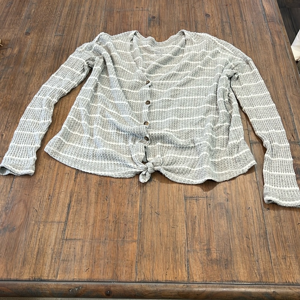 American Eagle button up sweater